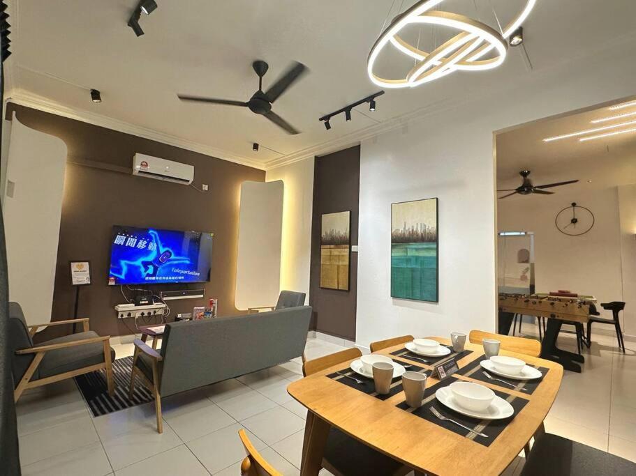Lovely Modern 4 Bedroom Mount Austin Jb * Johor Bahru