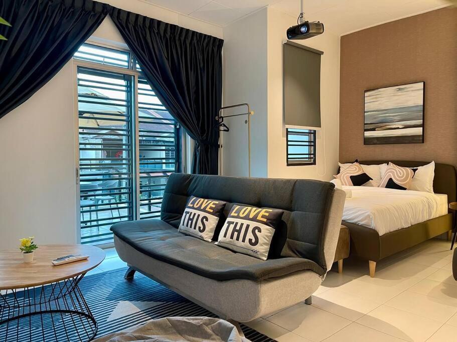 Rumah percutian Lovely Modern 4 Bedroom Mount Austin Jb